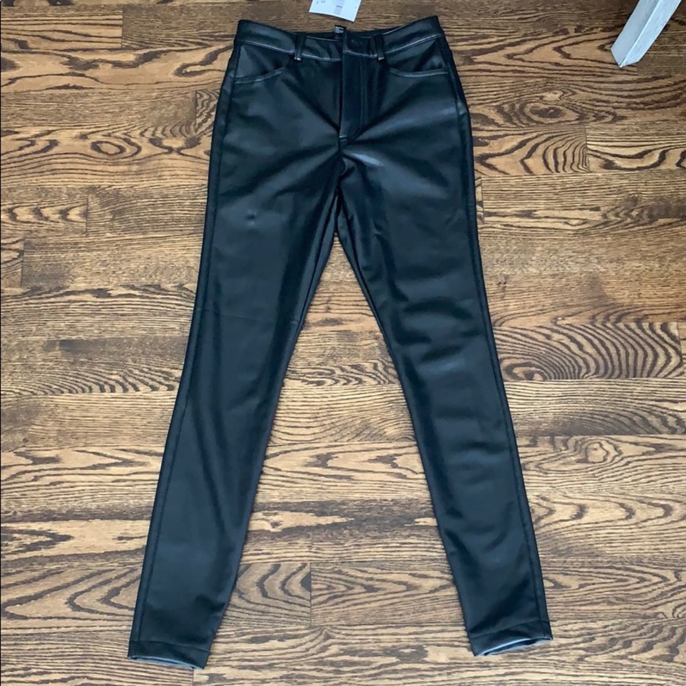 High waisted faux leather pants / leggings